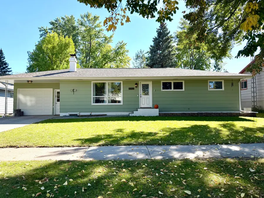 1325 Palmer Place, Mitchell, SD 57301 - #2
