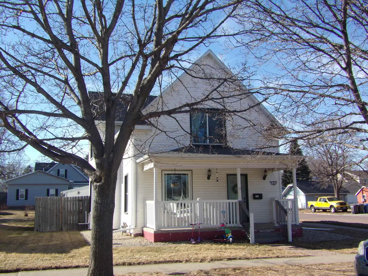 501 S Wisconsin St, Mitchell, SD 57301 - #1