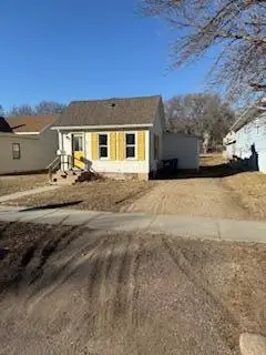 1208 W 3rd St, Mitchell, SD 57301 - #3