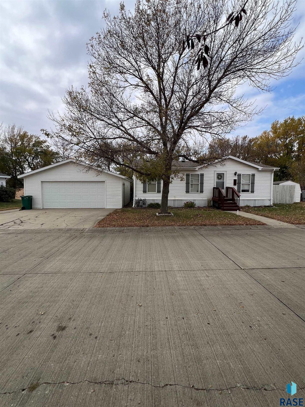 901 Mallard Pl, Sioux Falls, SD 57107 BHGRE