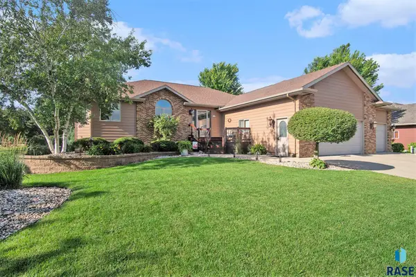 721 Britz Dr, Luverne, MN 56156