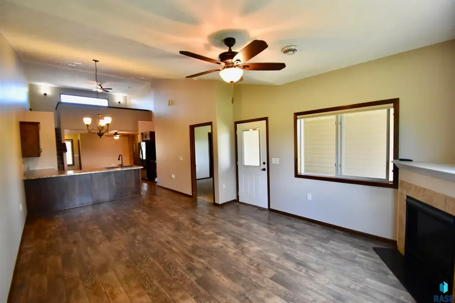 737 E El Dorado Ct, Sioux Falls, SD 57108 - Image #3