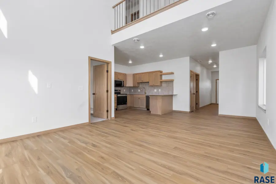 5707 E Avett Pl, Sioux Falls, SD 57108 - Image #3