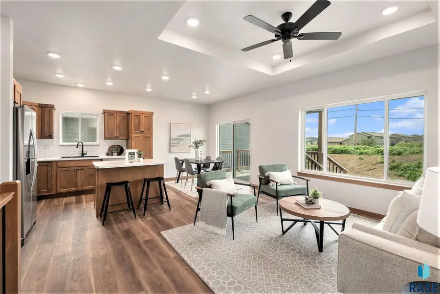 3613 S Osprey Ave, Sioux Falls, SD 57110 - Image #2