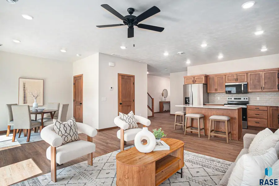 5705 E Avett Pl, Sioux Falls, SD 57108 - Image #2