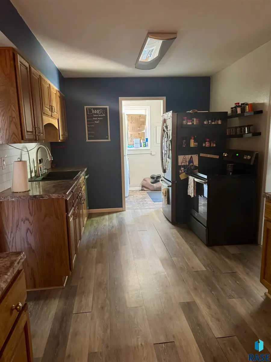 514 N Chicago Ave N, Madison, SD 57042 - Image #3