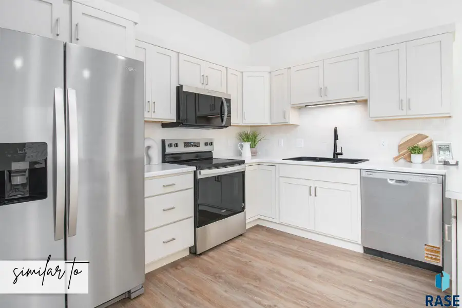 8021 E Tencate Pl, Sioux Falls, SD 57110 - #3