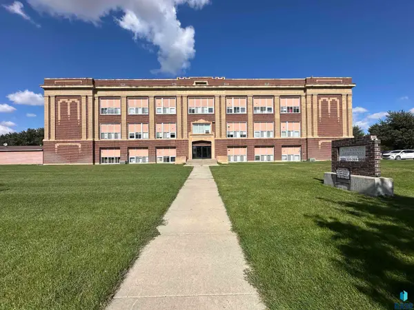 109 E Luverne St #337, Luverne, MN 56156