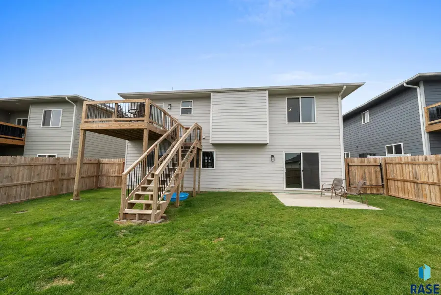 1709 E 71st St N, Sioux Falls, SD 57104 - Image #3