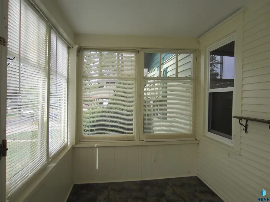 114 S Euclid Ave, Sioux Falls, SD 57104 - Image #3