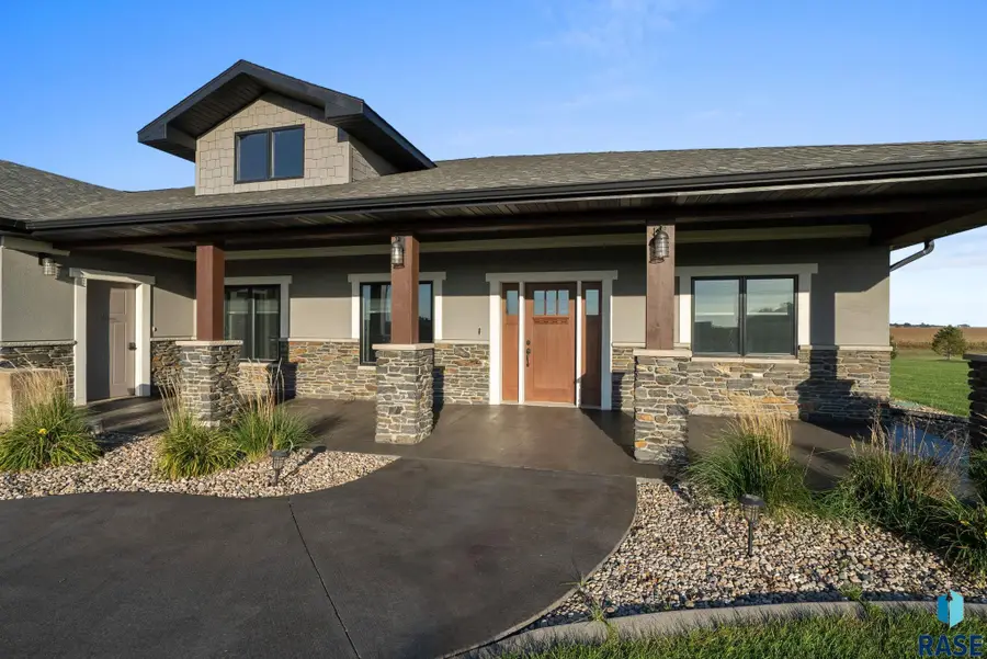 27272 390th Ave, Corsica, SD 57328 - Image #2