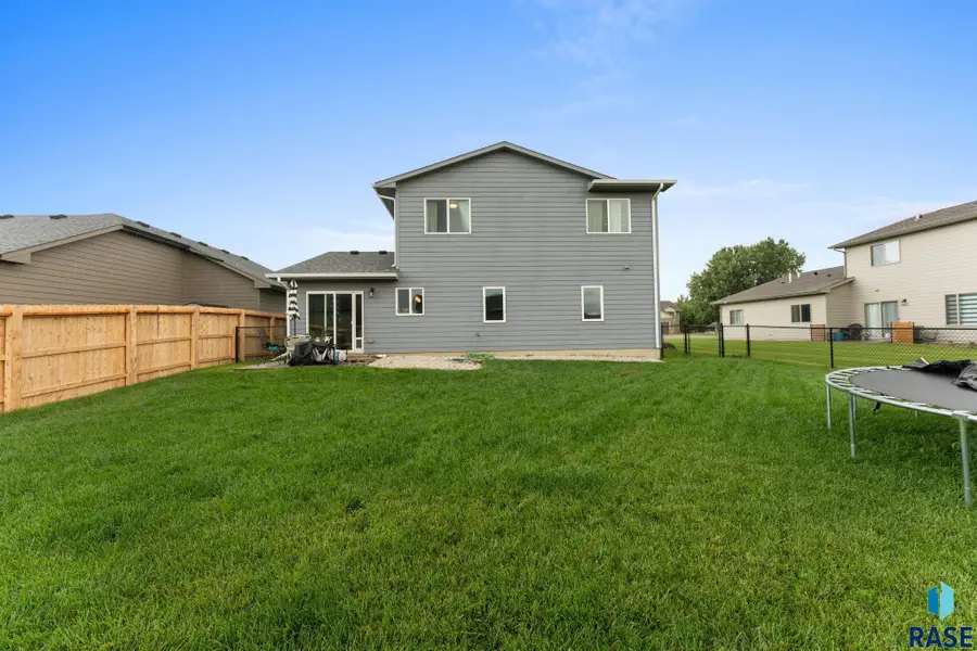 630 N Everest Ave, Tea, SD 57064 - Image #2