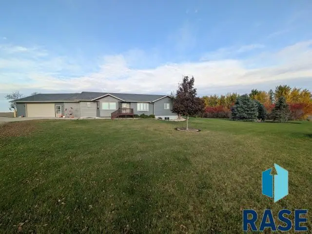 21049 441st Ave, Lake Preston, SD 57249 - Image #1