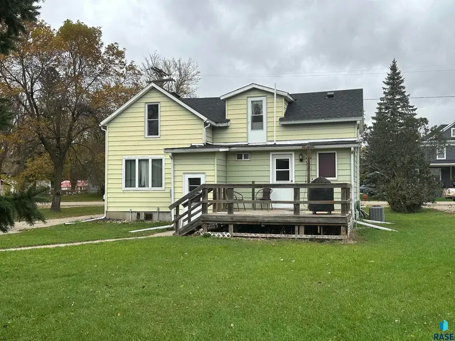 101 E 4th St, Ramona, SD 57054 - Image #3