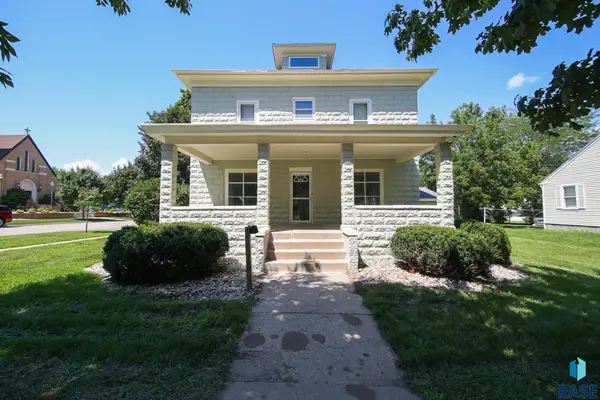 201 E Adams Ave, Luverne, MN 56156