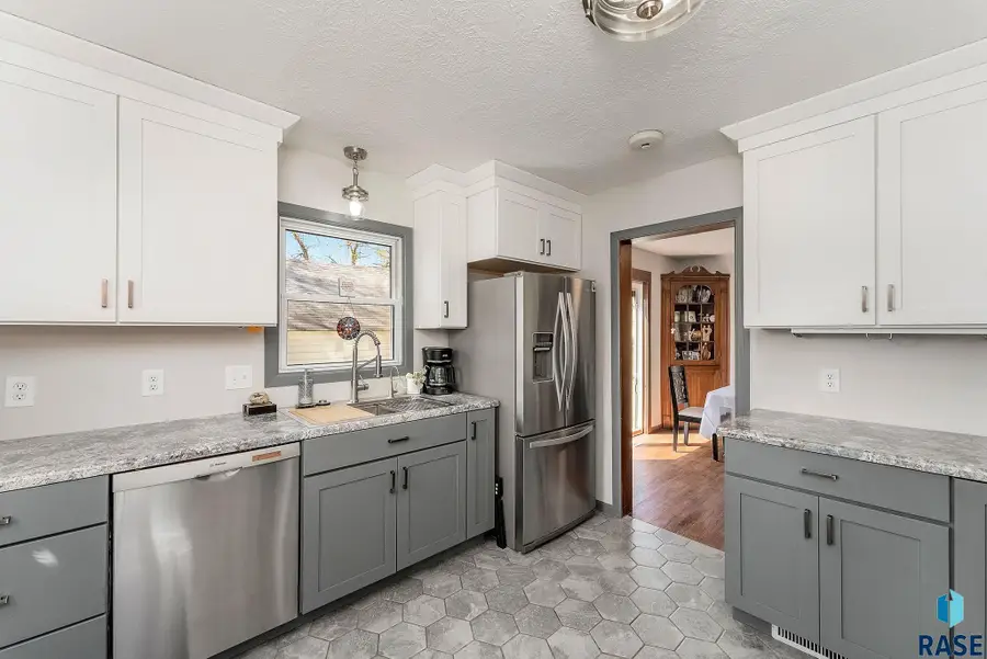 409 Boxelder St, Valley Springs, SD 57068 - Image #2