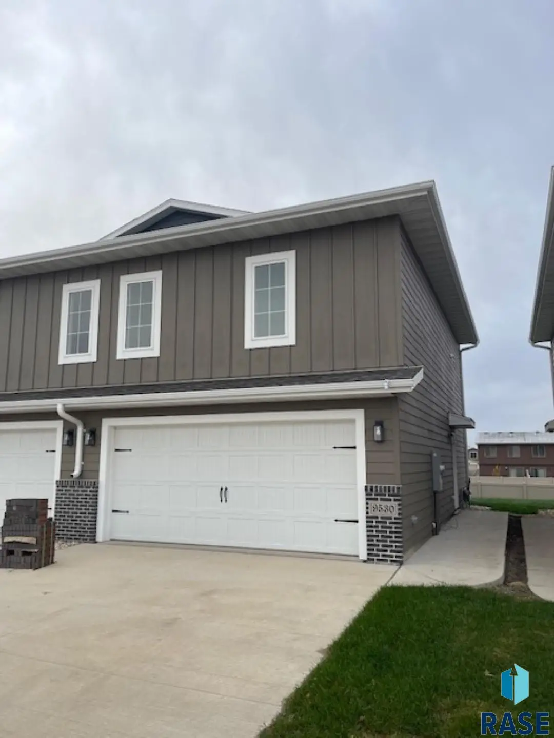 9530 W Tunis Dr, Sioux Falls, SD 57106 - Image #1