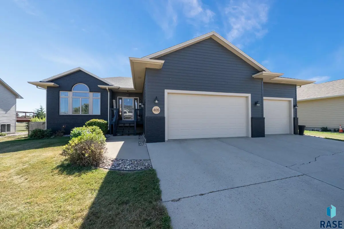 405 W St Nicholas St, Tea, SD 57064 - Image #1