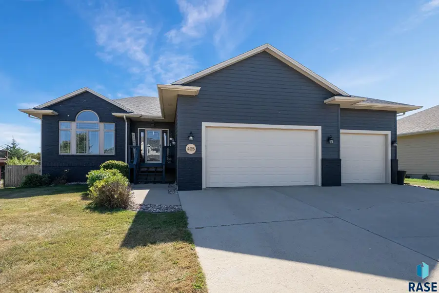 405 W St Nicholas St, Tea, SD 57064 - Image #2