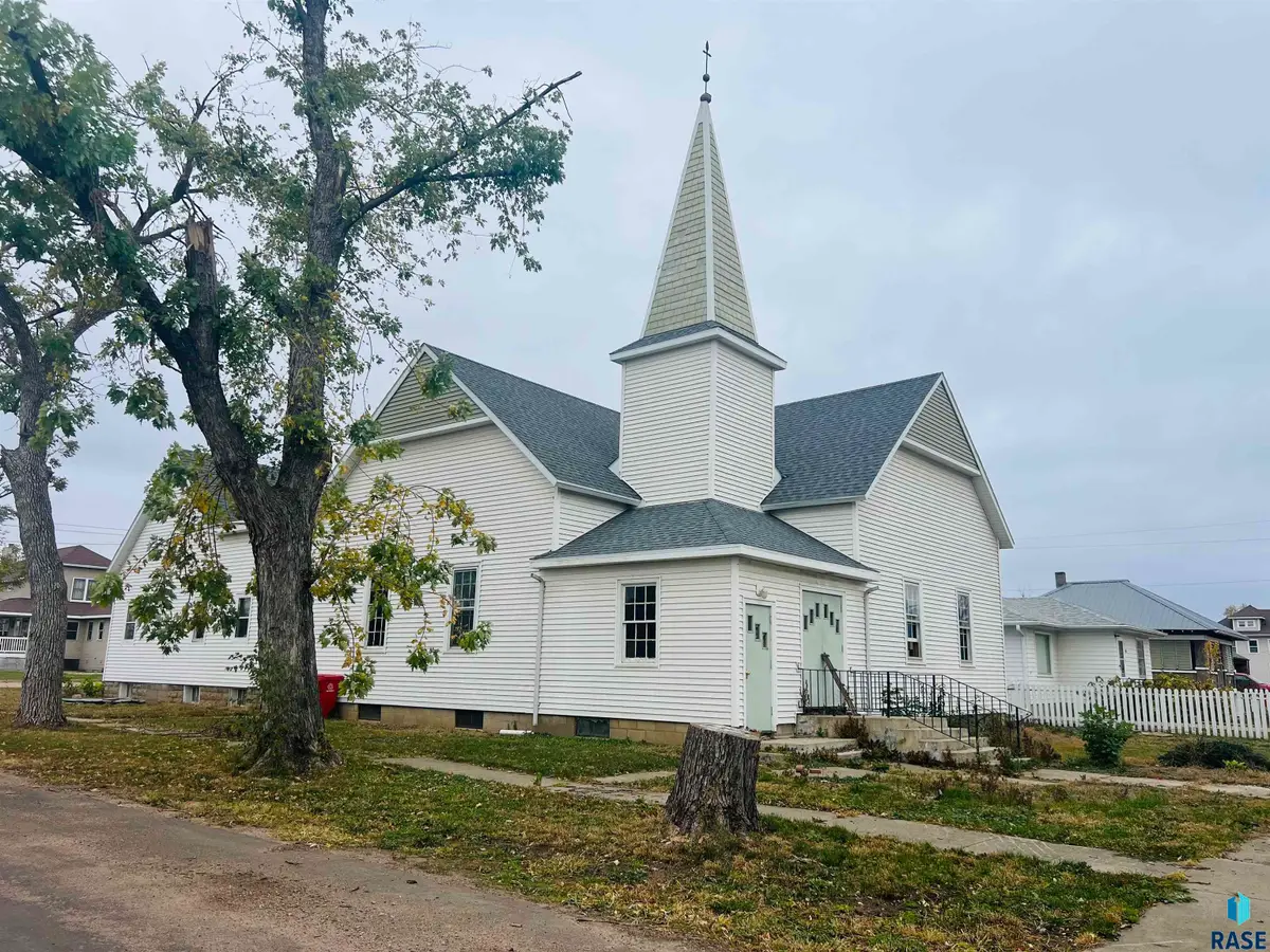 400 6th St, Hudson, SD 57034 - Image #1