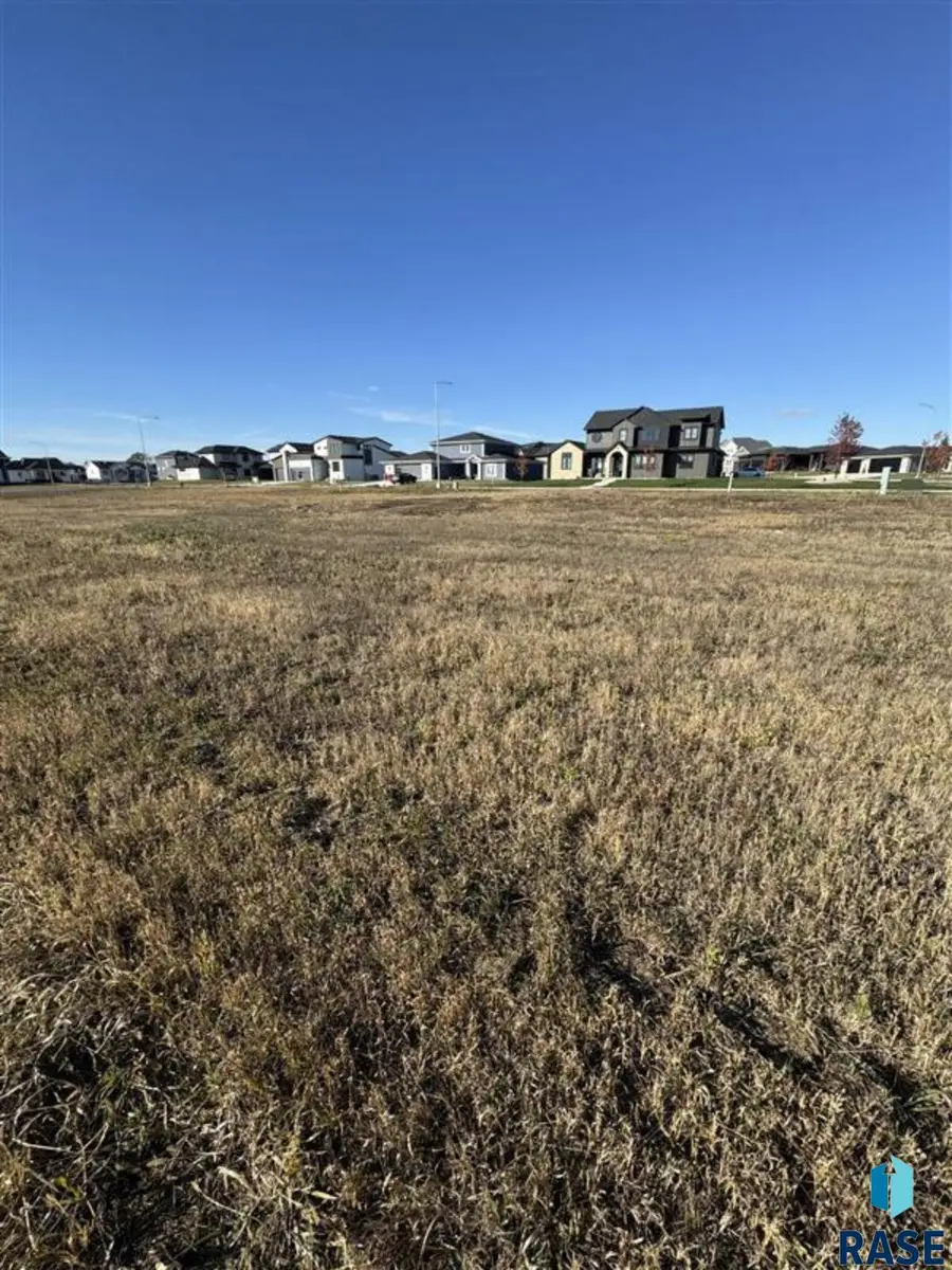 1115 E Madison St, Tea, SD 57064 - Image #2