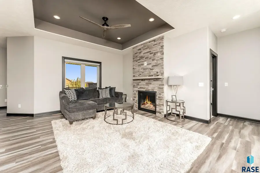 7305 S Kenton Ln, Sioux Falls, SD 57108 - Image #3