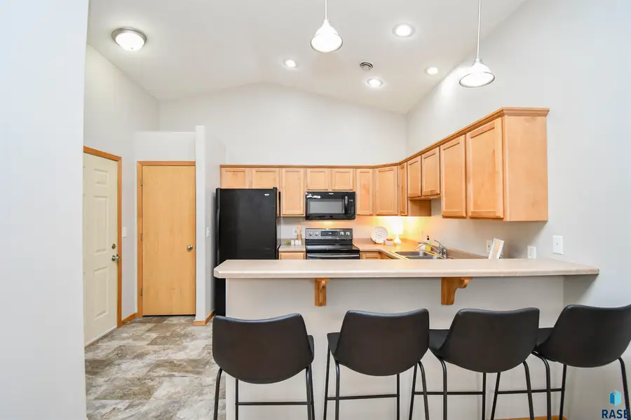 301 Scott Pl, Tea, SD 57064 - Image #2