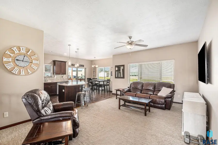 1015 N Cole Ave, Tea, SD 57064 - Image #3