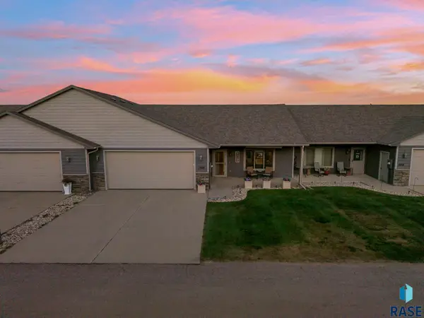 1006 Tanner Ct, Tea, SD 57064