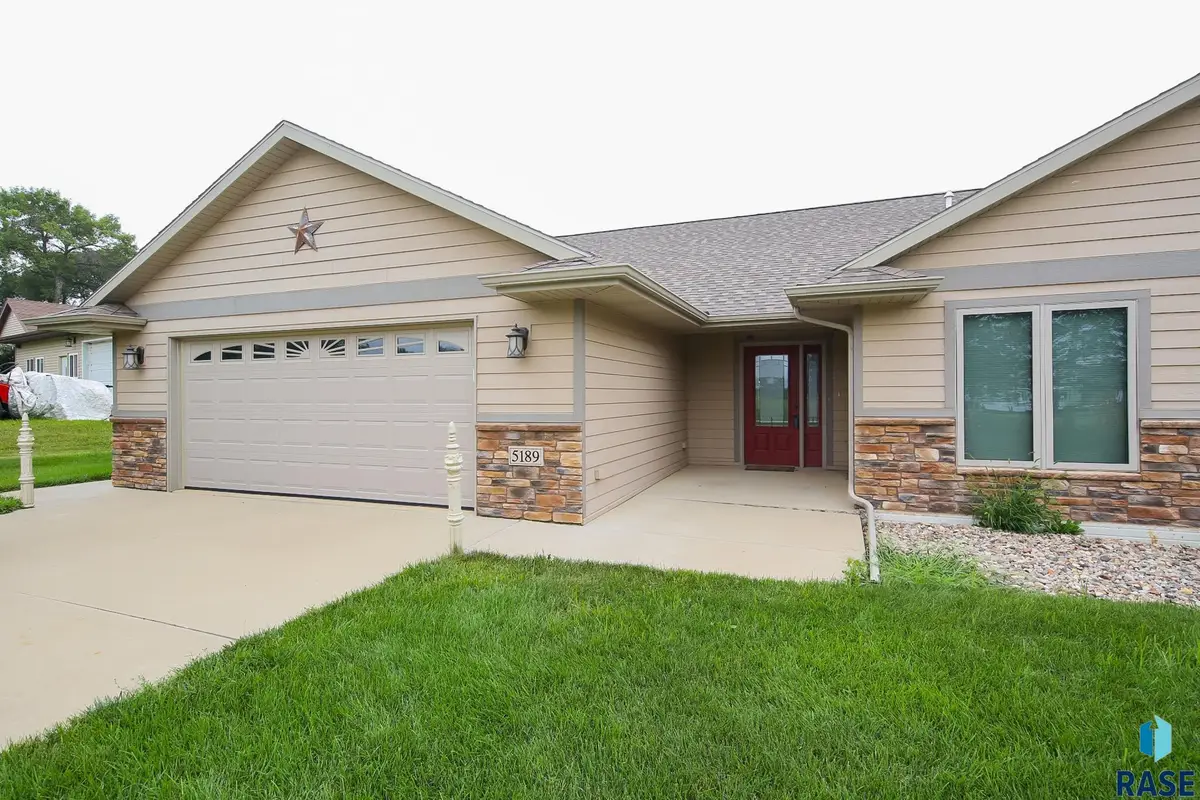 5189 S Shore Dr, Chester, SD 57016 - Image #1