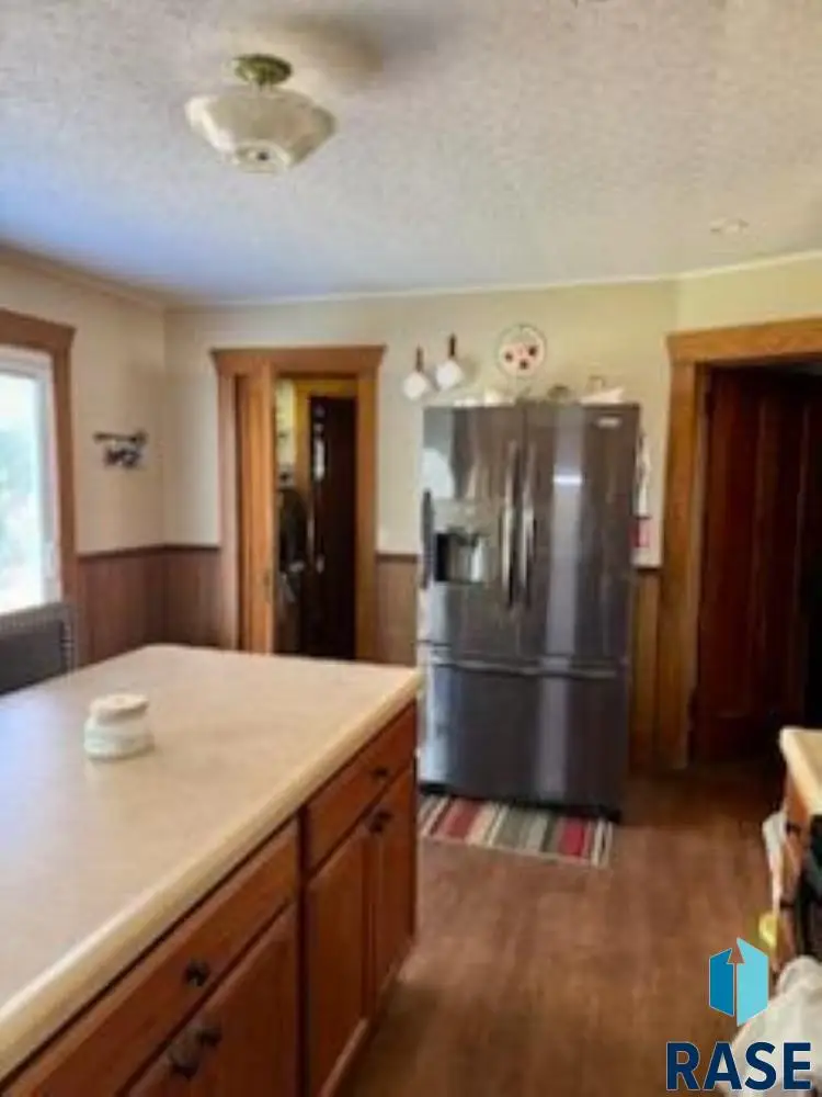 509 E 1st St, Plankinton, SD 57368 - Image #2