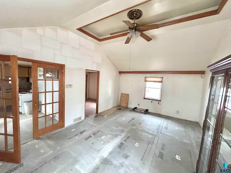 215 S Garfield Ave, Sioux Falls, SD 57104-3105 - Image #3