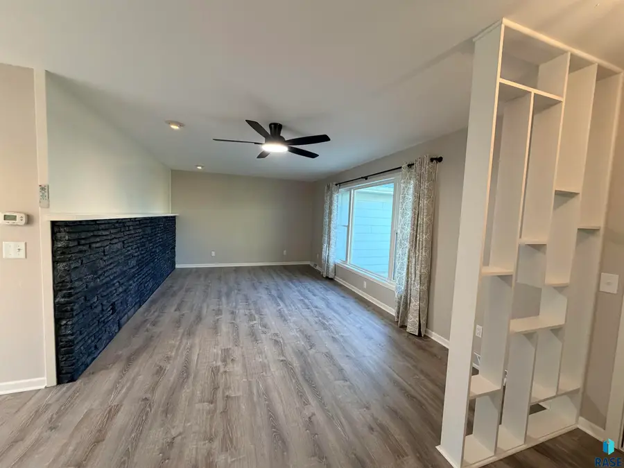 505 E 5th St, Colton, SD 57018 - Image #2