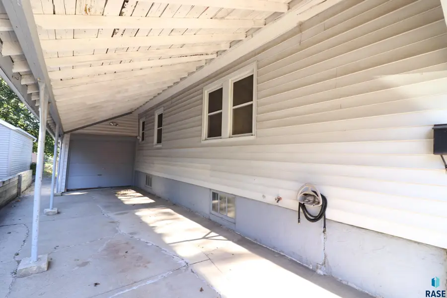 519 N Wayland Ave, Sioux Falls, SD 57103 - Image #3