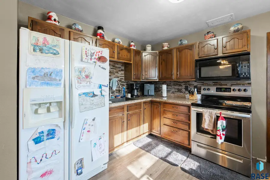 3100 E 17th St, Sioux Falls, SD 57103 - Image #2