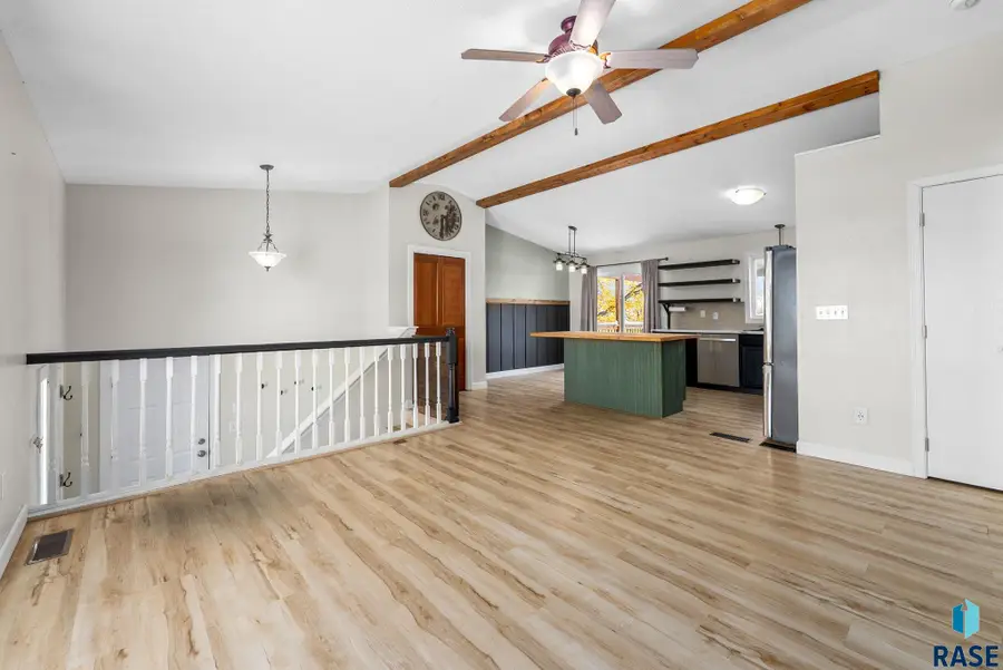 215 Atkins Cir, Tea, SD 57064 - Image #2