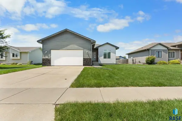 307 S Shebal Ave, Harrisburg, SD 57032