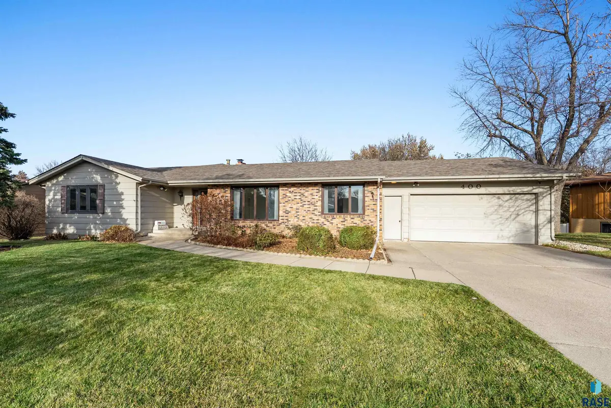 400 E Autumn Ln, Sioux Falls, SD 57105 - Image #1