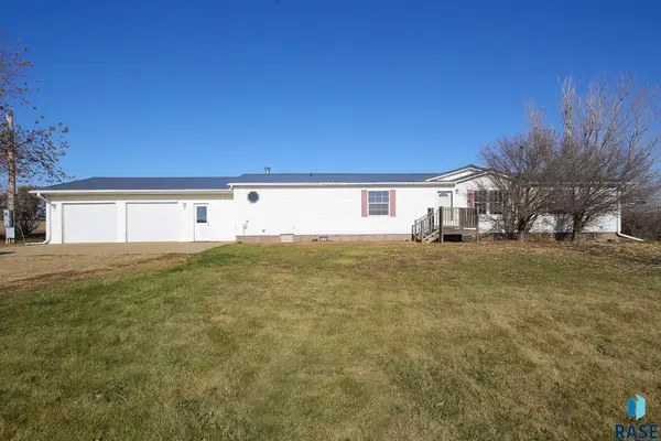 45960 278th St, Chancellor, SD 57015