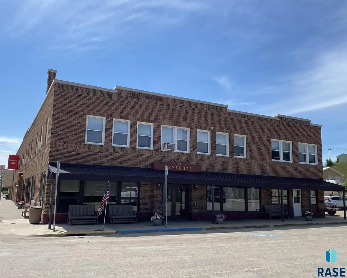 101 Center Ave, Philip, SD 57567 - Image #1