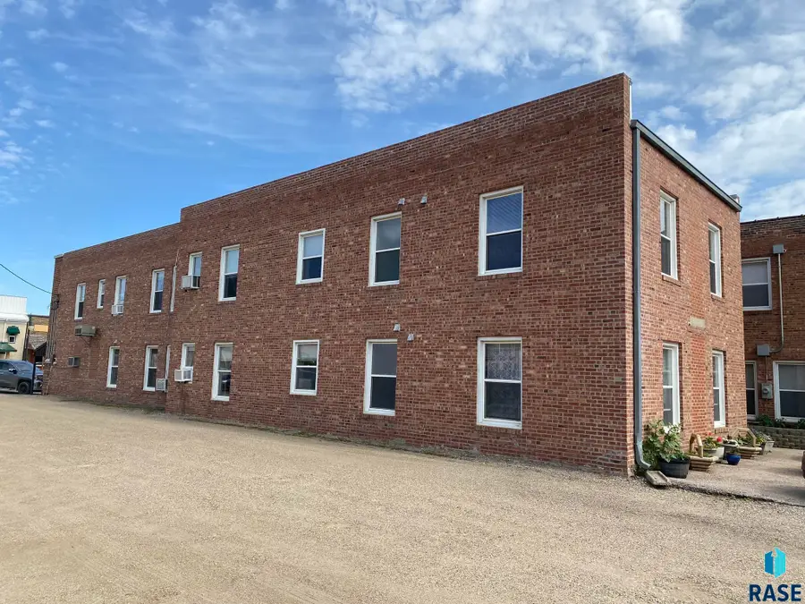 101 Center Ave, Philip, SD 57567 - Image #2