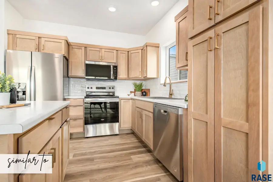 5512 S Spirea Ave, Sioux Falls, SD 57108 - Image #2