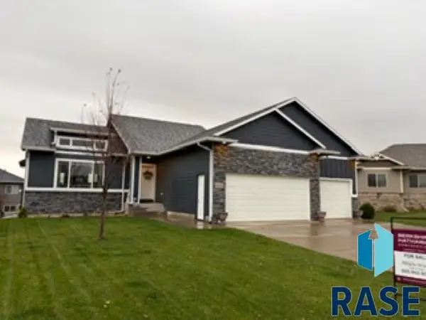 4421 W Delafield Cir, Sioux Falls, SD 57108