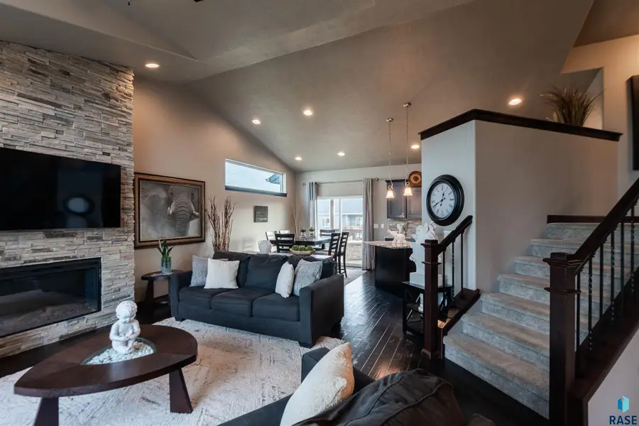 4421 W Delafield Cir, Sioux Falls, SD 57108 - Image #3