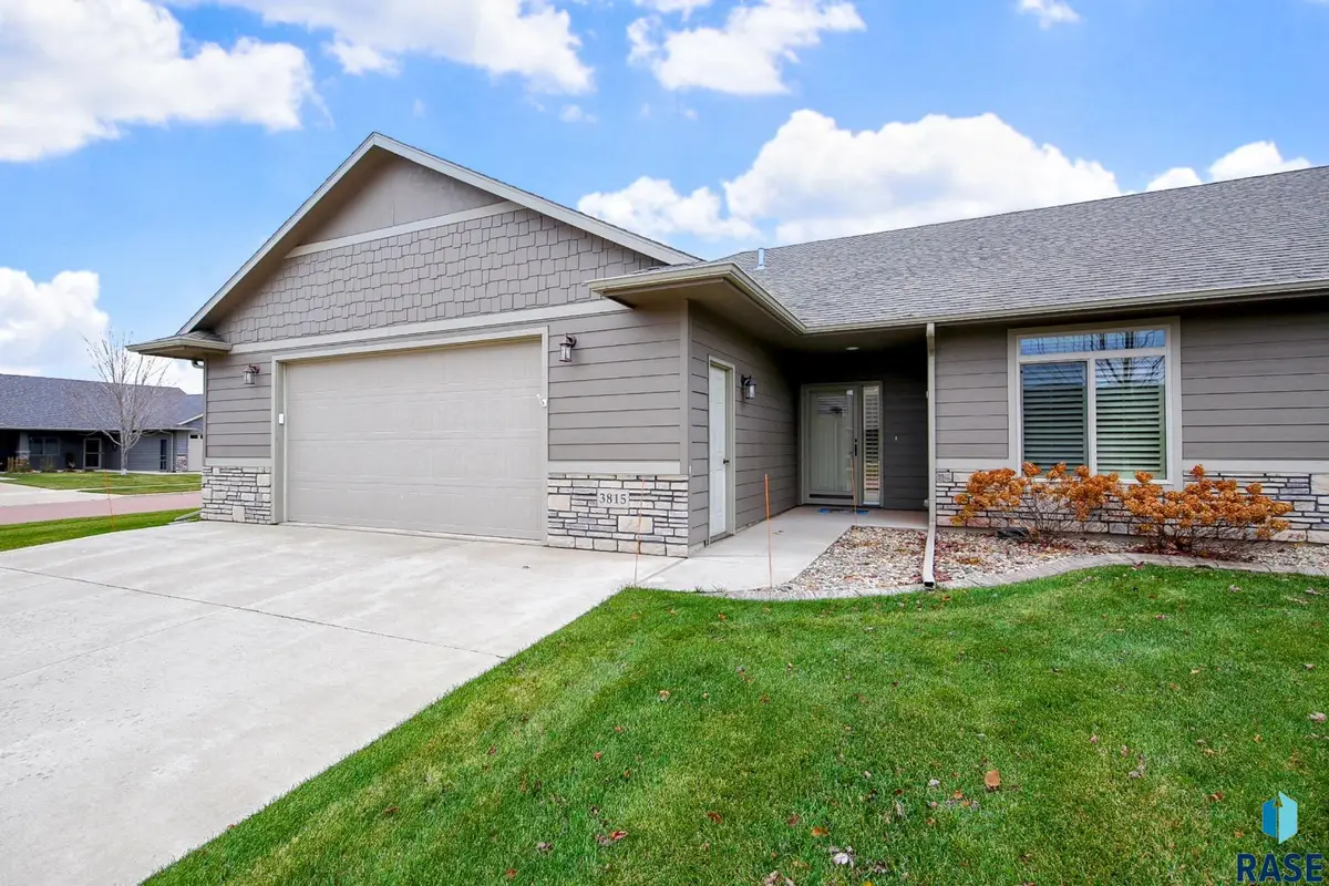 3815 E Vendavel St, Sioux Falls, SD 57108 - Image #1