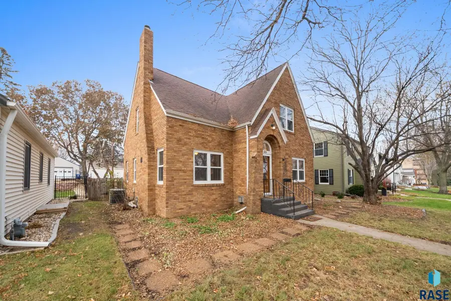 620 E Wiswall Pl, Sioux Falls, SD 57105 - Image #3