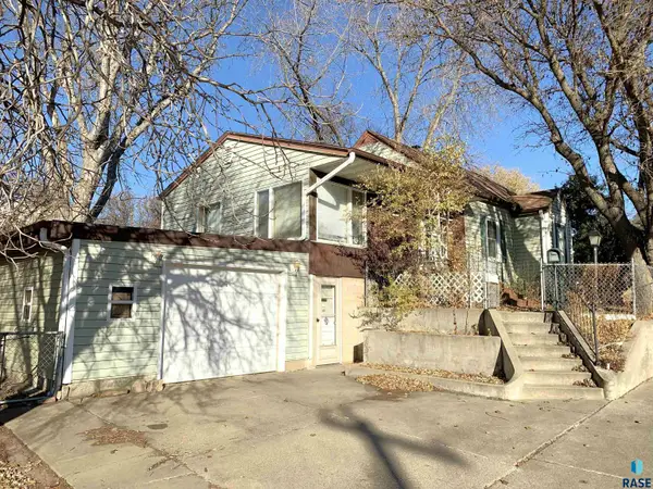 1312 11th St, Sioux Falls, SD 57103