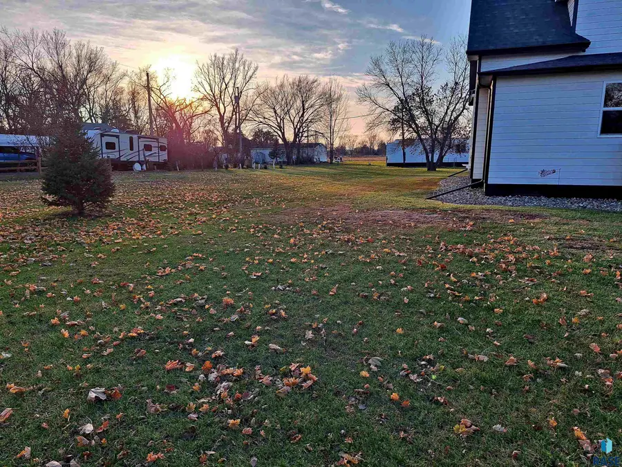 441 N Adams St, Salem, SD 57058 - Image #3
