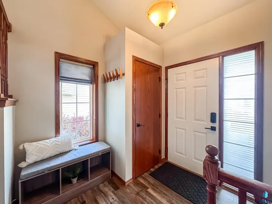 5617 W Hemlock Dr, Sioux Falls, SD 57107 - Image #3