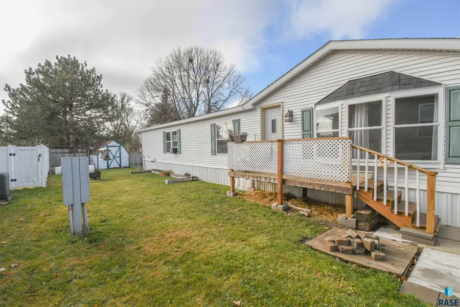 6103 Chickadee Pl, Sioux Falls, SD 57107 - Image #3